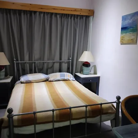 Wooden House Semesterbostad Paphos